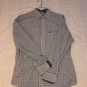Izod men’s button up shirt